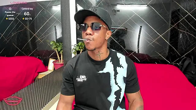 ronnie 7777 online show from February 21, 7:43 pm