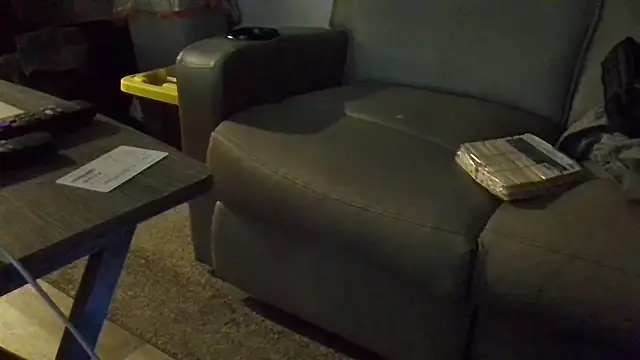 overaveragefreak4you online show from January 11, 7:45 am