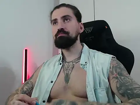 MateoHunk online show from October 10, 4:45 pm