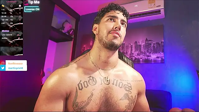 JACOB MARTINS online show from January 10, 8:55 pm