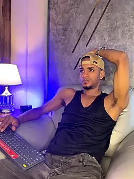 AaronCruz  online show from September 17, 1:12 pm