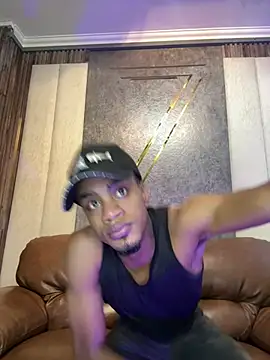 AaronCruz  online show from March 18, 7:12 pm