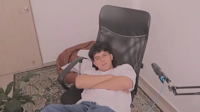 Tony Hoffa online show from December 13, 7:53 pm