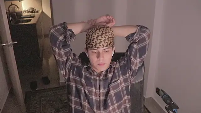 Tony Hoffa online show from November 7, 12:25 am