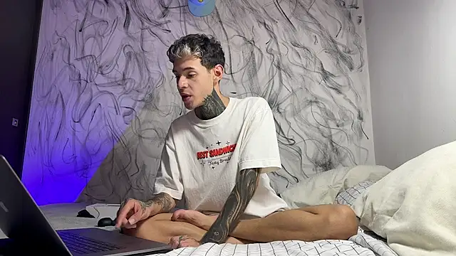 Saturno v online show from March 29, 10:32 pm