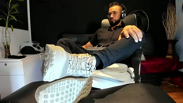 alessandro wye online show from October 27, 5:32 am