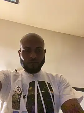 islandvybee55 online show from February 17, 6:07 pm