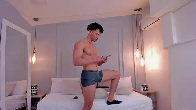 Dominick star online show from January 8, 5:01 am