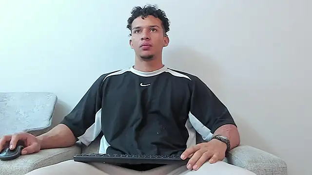 Dominick star online show from March 7, 4:12 am