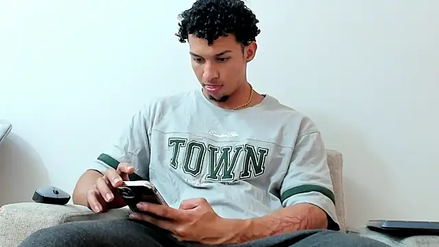 Dominick star online show from January 16, 3:12 am