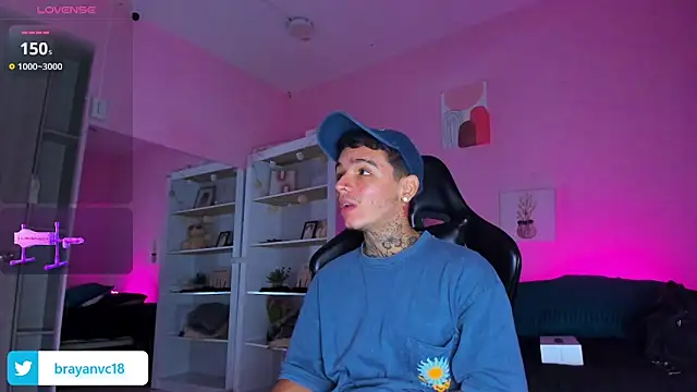 Ian Castillo  online show from October 10, 11:48 am