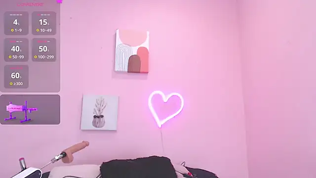 Ian Castillo  online show from January 13, 11:41 am