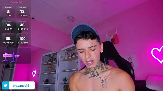 Ian Castillo  online show from September 25, 11:42 am