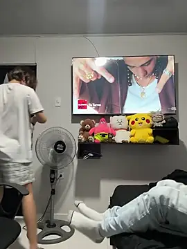 Alex and Fabian online show from January 18, 6:26 am