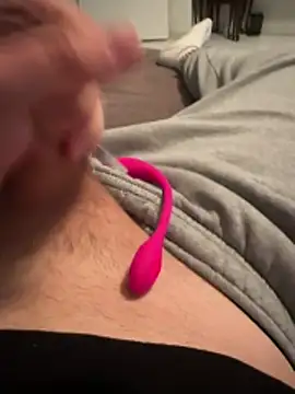 Young-hornyboy online show from November 24, 12:06 pm