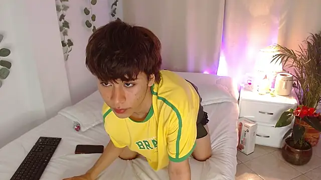 Tommyfoxboy online show from February 7, 11:23 am