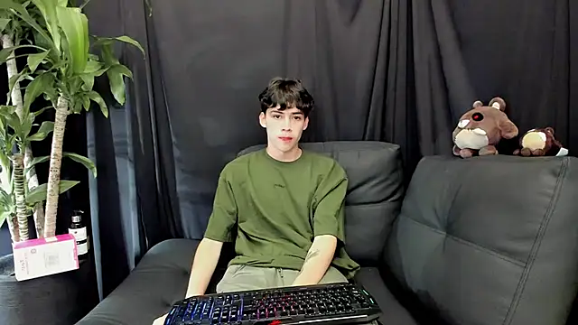 Snapshot of seth_ryder_ chatting on February 15, 6:33 am seth ryder  online show from February 15, 6:33 am