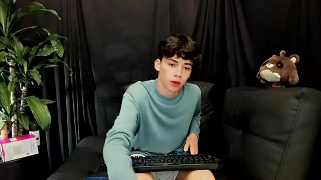 Snapshot of seth_ryder_ chatting on February 12, 3:07 am seth ryder  online show from February 12, 3:07 am