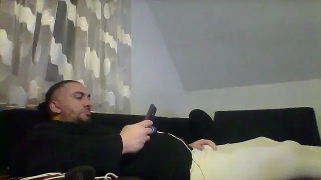 Snapshot of NewyorkDimi chatting on March 12, 11:33 pm NewyorkDimi online show from March 12, 11:33 pm