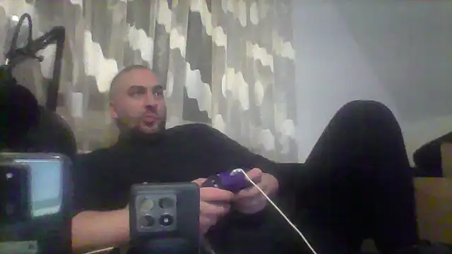 Snapshot of NewyorkDimi chatting on January 19, 11:43 pm NewyorkDimi online show from January 19, 11:43 pm