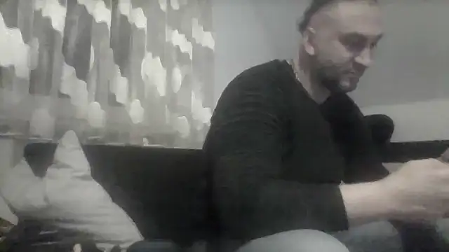 Snapshot of NewyorkDimi chatting on January 13, 11:27 pm NewyorkDimi online show from January 13, 11:27 pm