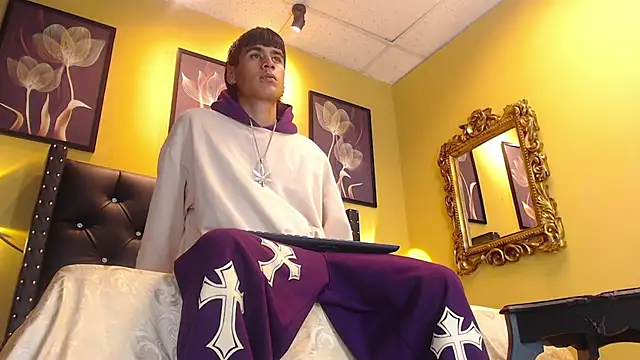 king yer online show from December 5, 4:08 am