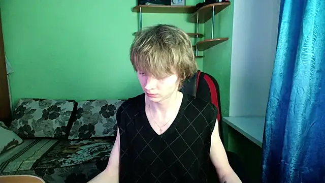 fameboyboo online show from January 9, 4:45 pm