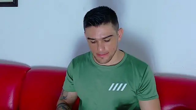 Sexy Alejandro  online show from February 16, 5:22 pm