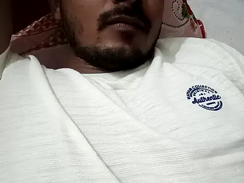 Bigcocks01 online show from December 28, 3:48 pm