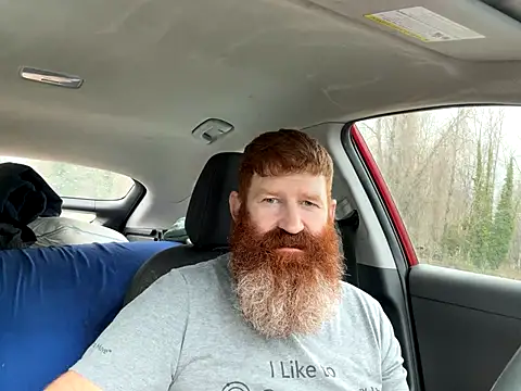 Redfurr69 online show from December 8, 9:52 pm