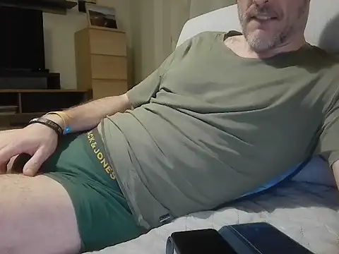 basquehotboy online show from January 10, 10:47 pm