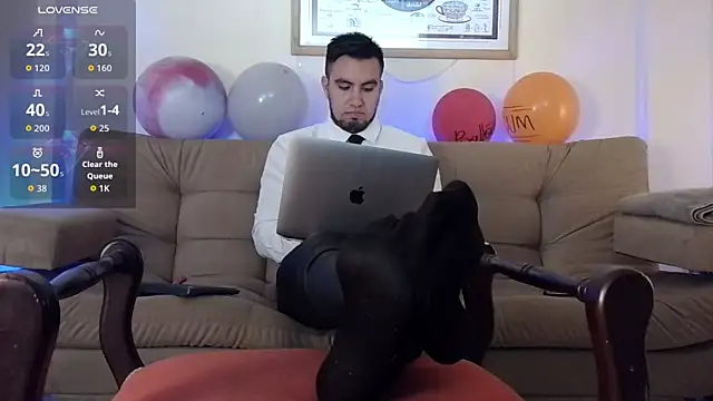 bradley colt online show from December 3, 3:29 pm