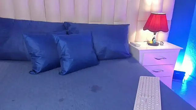 Nick Collins18 online show from March 21, 9:45 pm