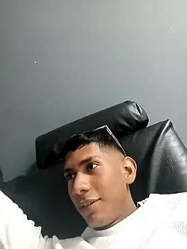 Nick Collins18 online show from January 16, 6:59 pm