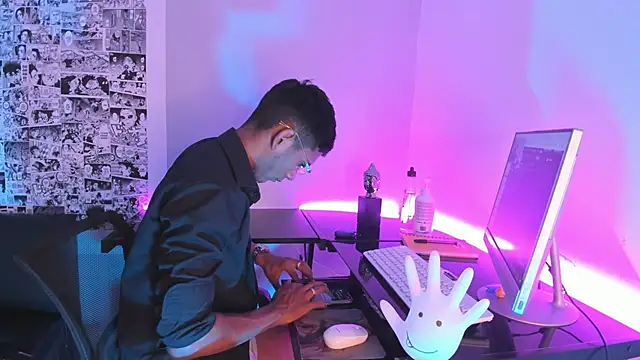 Nick Collins18 online show from December 4, 7:56 pm