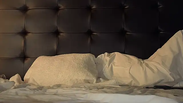 Snapshot of wheresando1 chatting on September 23, 4:56 am wheresando1 online show from September 23, 4:56 am