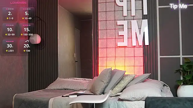 Ryan Hunt online show from December 15, 12:13 pm