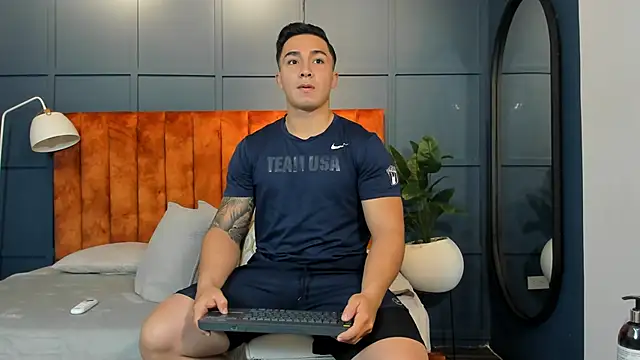 Ryan Hunt online show from February 8, 12:50 pm