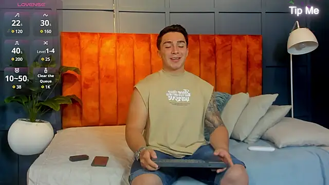 Ryan Hunt online show from January 25, 7:17 am