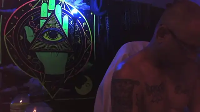 Buffshagswell online show from April 6, 1:45 pm