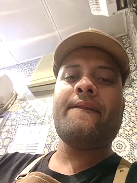 Snapshot of AlamJi07 chatting on September 20, 10:32 pm AlamJi07 online show from September 20, 10:32 pm