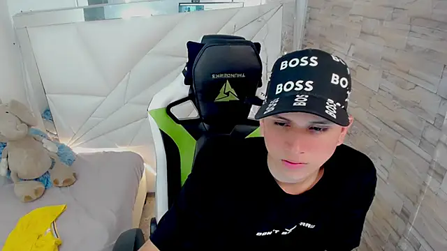 Brayan lopezz online show from March 18, 12:50 pm