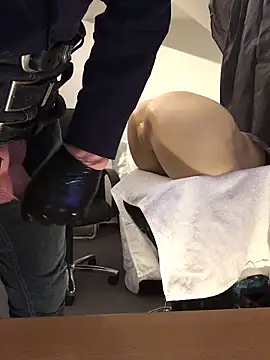 Snapshot of Inseminator69 chatting on March 10, 12:28 pm Inseminator69 online show from March 10, 12:28 pm