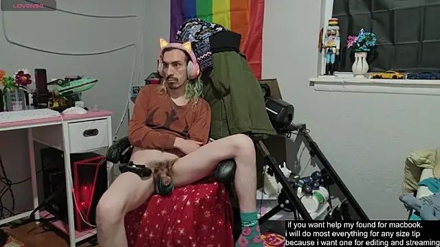 tallnerdyguy online show from October 28, 5:43 am