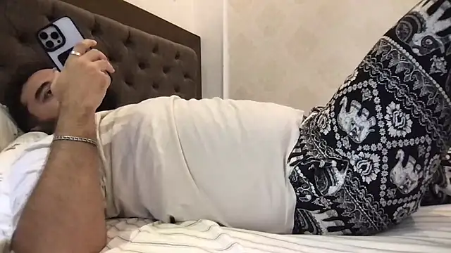 teddy alan online show from April 16, 7:30 am