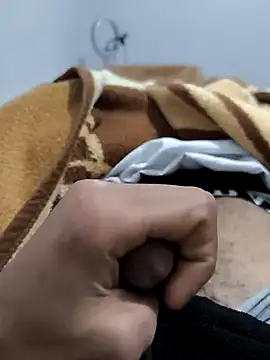 kinghunter21 online show from December 16, 7:32 pm