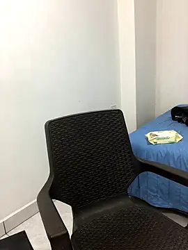 logannth online show from November 1, 9:35 am