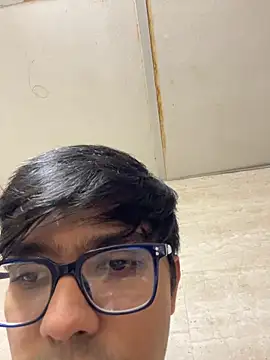 BoyzaraHatke online show from April 5, 2:46 pm