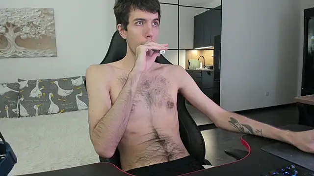 White Dylan online show from November 30, 4:53 pm