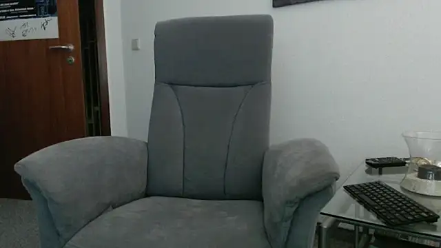 Snapshot of ak616263 chatting on October 29, 4:43 pm ak616263 online show from October 29, 4:43 pm